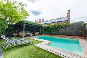 Chalet Pareado en Venta en Calle Obelix, Rivas Vaciamadrid photo 0