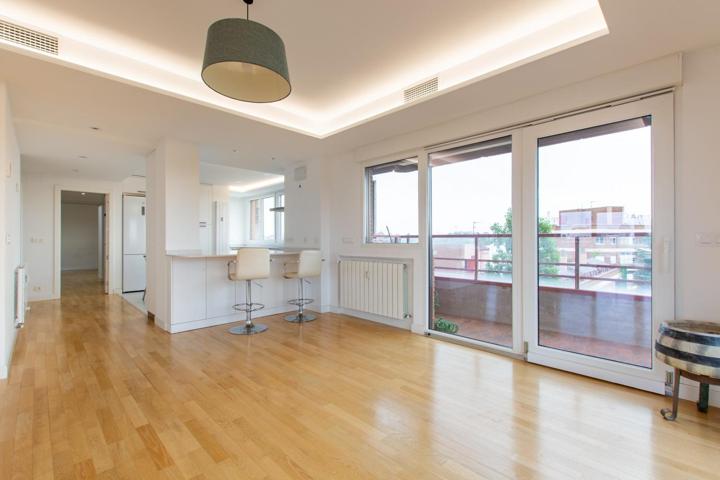 Excepcional piso reformado en la calle Costa Rica photo 0