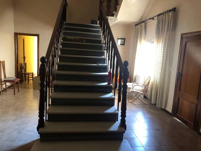 EN VENTA CASA ZONA CENTRO EN ARGAMASILLA DE ALBA photo 0