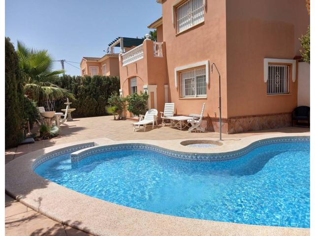 Casa en venta en L'Albir photo 0