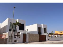 Chalet en venta en L'Albir photo 0
