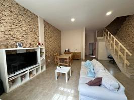 Casa terera en ladera alta photo 0