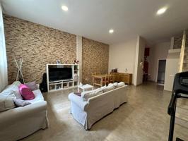 Casa terera en ladera alta photo 0