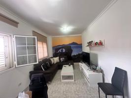 Piso en Tamaraceite photo 0