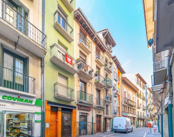 ✨ Vive la esencia del Casco Viejo de Pamplona ✨ photo 0