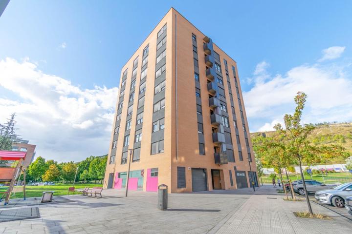 LOCAL COMERCIAL PAMPLONA photo 0