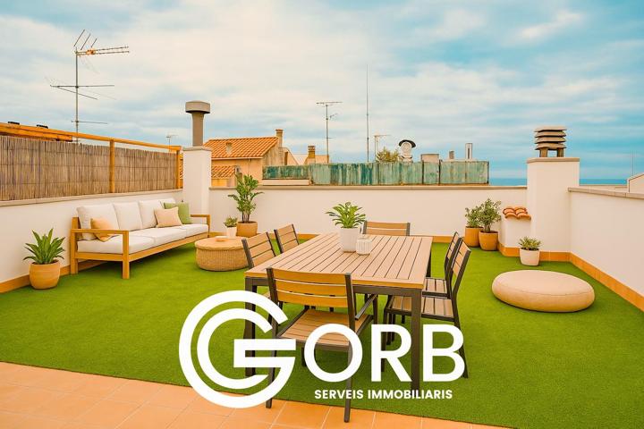 ¡ÁTICO DE GRAN METRAJE CON TERRAZA PRIVADA DE 150 m2! photo 0