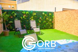 La combinación perfecta: terraza privada de 30 m², espacio, parking y trastero a pocos metros del gym SORRALL! photo 0