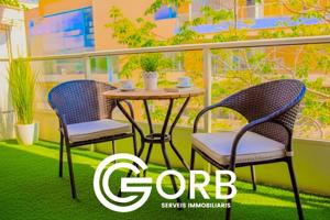 Primera línea de mar y a pocos metros de la estación. photo 0