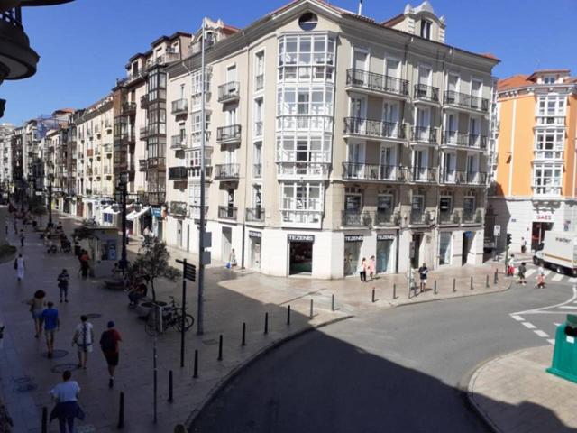 C- BURGOS: Piso reformado total ,en pleno centro. A un paso del Ayuntamiento. photo 0