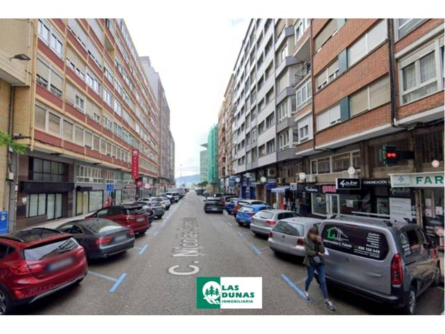 Próximo estaciones. Amplio piso de 4 dormitorios y 2 baños. con ascensor. photo 0