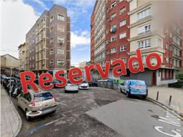 C- COBO DE LA TORRE: Amplio piso de 3 dorm. Ascensor. photo 0