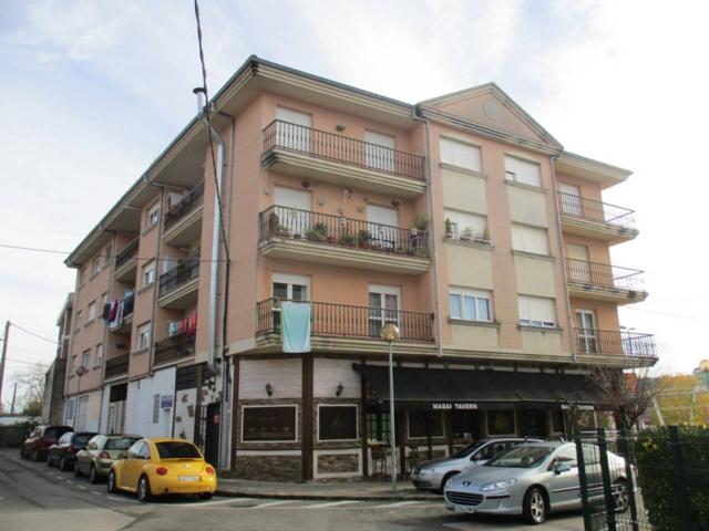 PARBAYON.-  PISO DE BANCO EN EL CENTRO DEL PUEBLO photo 0