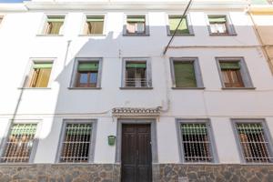 SE VENDE CASA EN LANJARÓN CON 6 APARTAMENTOS MÁS ÁTICO photo 0