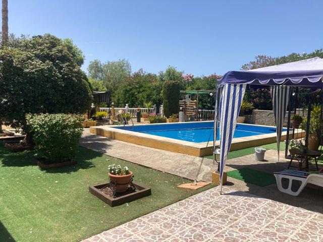 MAGNÍFICO CHALET EN VENTA photo 0