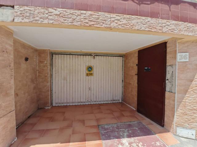Casa en venta en Benifaió photo 0