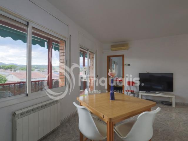 Piso En venta en Santa Eulàlia De Ronçana photo 0