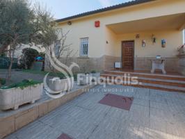 Casa En venta en Santa Eulàlia De Ronçana photo 0