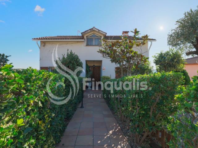 Casa En venta en Cànoves I Samalús photo 0