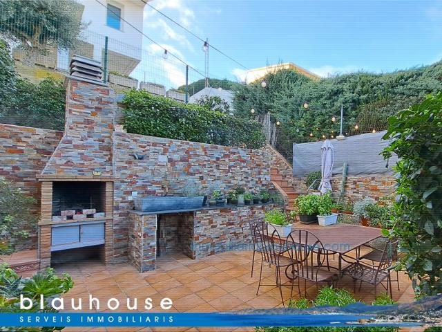 Casa En venta en Llançà photo 0