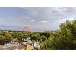 Villa En venta en Torrevieja photo 0