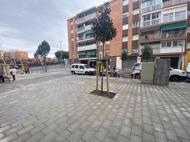 Local comercial en alquiler en el barrio del Centro de Sant Joan Despí photo 0