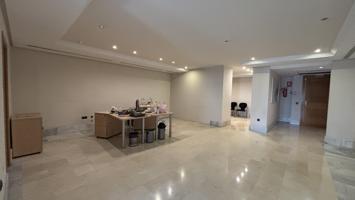Piso En venta en Benalmádena photo 0