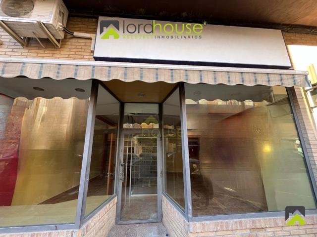 Local En venta en Lorca photo 0