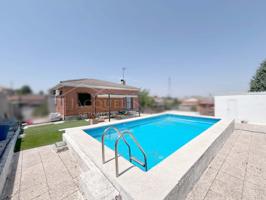 Chalet Independiente con Piscina en - El Viso de San Juan, Toledo. photo 0