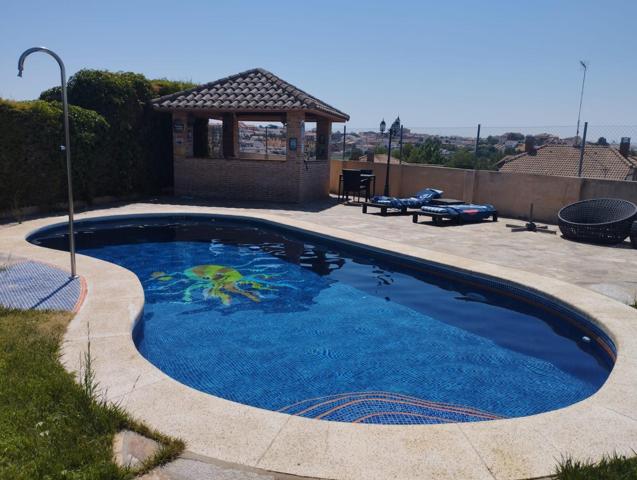 MAGNÍFICO CHALET CON PISCINA, JARDÍN Y BARBACOA EN SESEÑA VIEJO photo 0