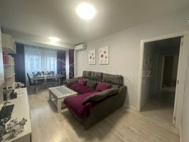 Piso totalmente reformado en zona Reyes de Parla con patio privado photo 0