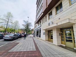 Oficina En venta en Mendebaldea, Pamplona - Iruña photo 0