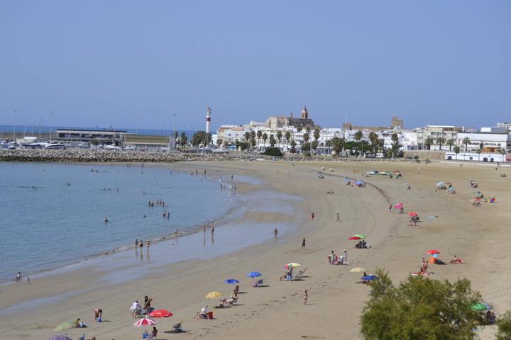 LOCAL COMERCIAL A 3 MIN PLAYA photo 0