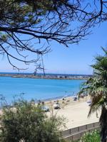 BAJO CON PATIO CERCA DE LA PLAYA photo 0