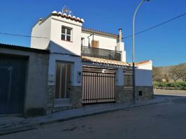 Casa en venta en Alcublas photo 0