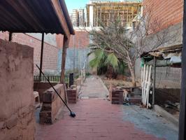 Venta solar en La Pobla de Vallbona de 183m zona polideportivo, junto al sector R-18. photo 0