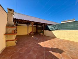 Se vende Adosado en Fuentes de Ebro photo 0