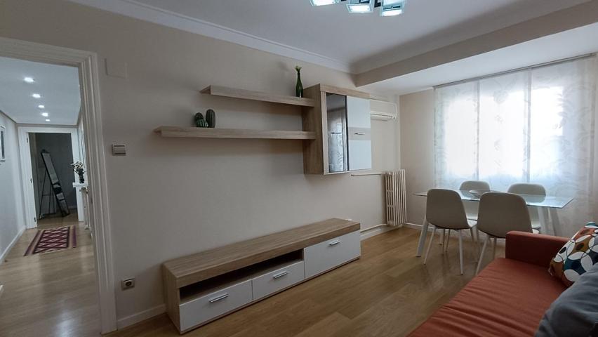¡Vive en el centro de Zaragoza en un piso totalmente reformado y a estrenar! photo 0