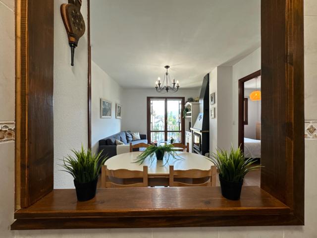 🌲 Encantador Apartamento con Chimenea y Vistas en el Corazón de Biescas 🌄 photo 0