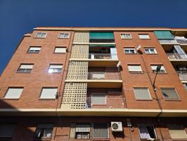 Piso en venta en Calle Fray Luis Urbano photo 0