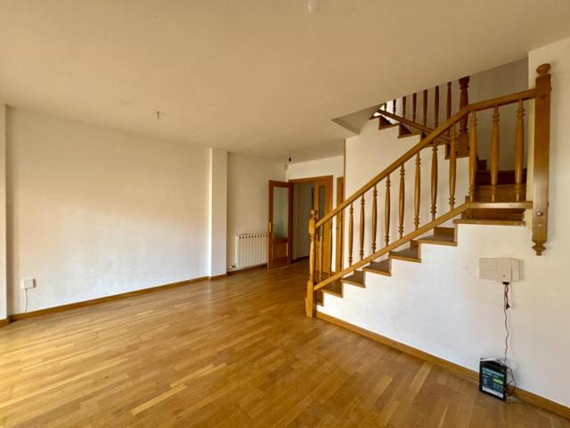 Se vende Adosado en Calatayud photo 0