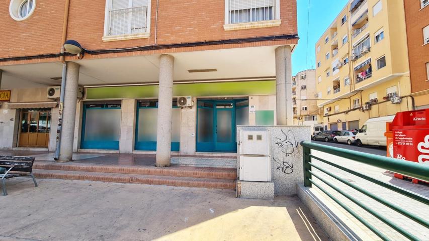 SE VENDE LOCAL COMERCIAL EN PETRER ZONA MERCADO LA FRONTERA photo 0