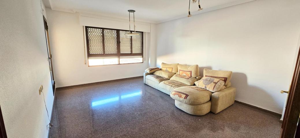 EN VENTA Y ALQUILER OPCION A COMPRA PISO CON ASCENSOR EN PETRER, ZONA LAS CHIMENEAS photo 0