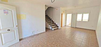 SE VENDE BUNGALOW SEMINUEVO ADOSADO EN SALINAS (ALICANTE), CON PLAZA DE GARAJE photo 0