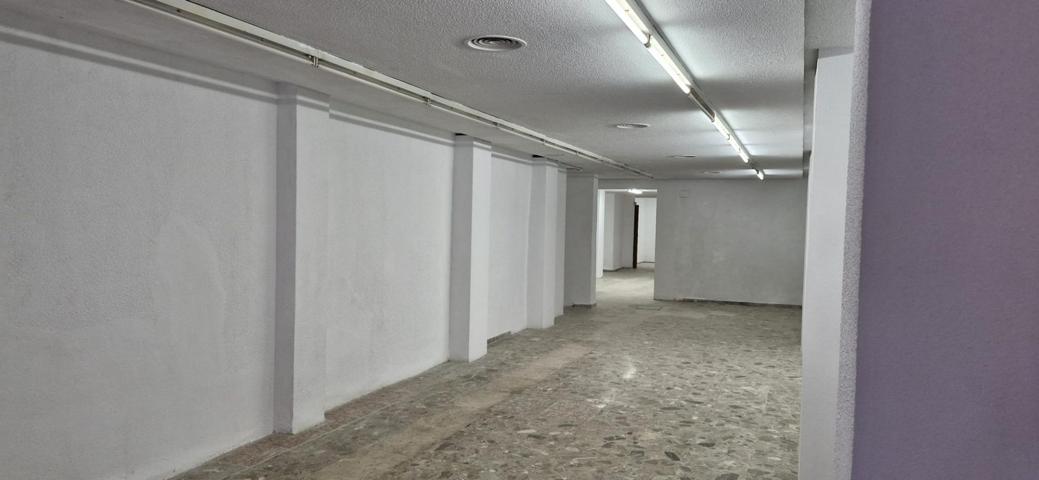 EXELENTE LOCAL COMERCIAL DE 150 M2 CON SALIDA DE HUMO EN DOLORES photo 0