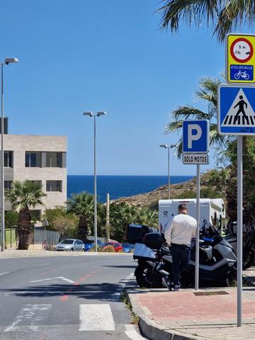 OPORTUNIDAD ! BONITO APARTAMENTO CON LICENCIA TURISTICA ( ALICANTE HILLS ) photo 0