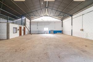 NAVE INDUSTRIAL DE 240M2 EN JUN-GRANADA photo 0