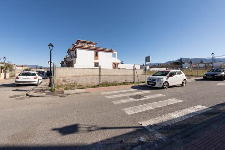 Parcela en esquina en Ogíjares photo 0