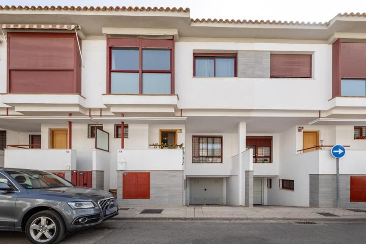 !! IMPRESIONANTE VIVIENDA JUNTO CENTRO COMERCIAL NEVADA !! photo 0