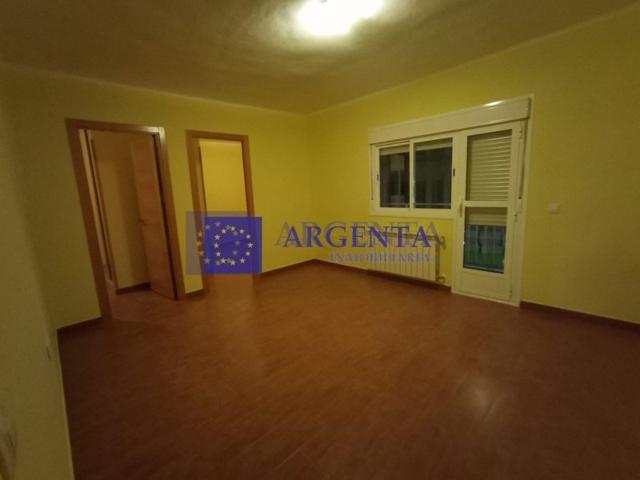 Piso En alquiler en Cáceres photo 0